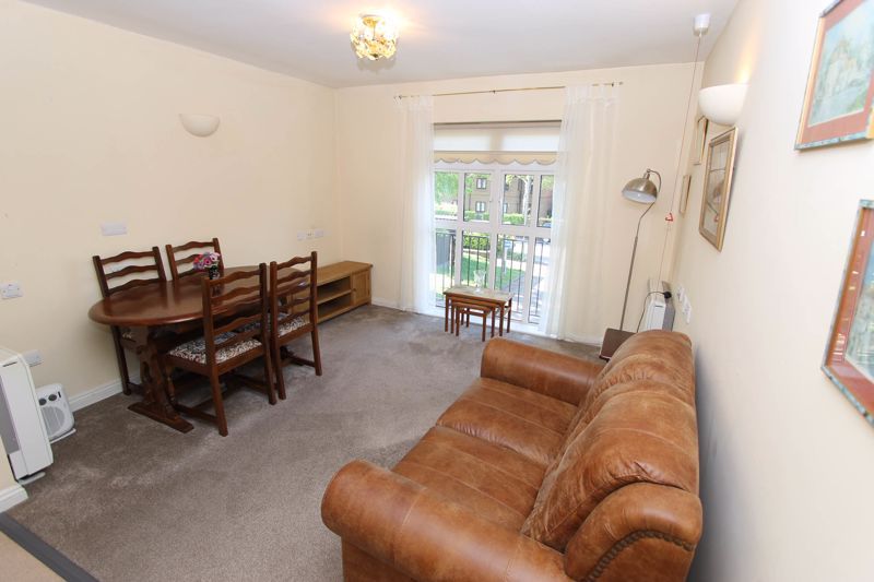 Property photo 3 of 12 Photo 7