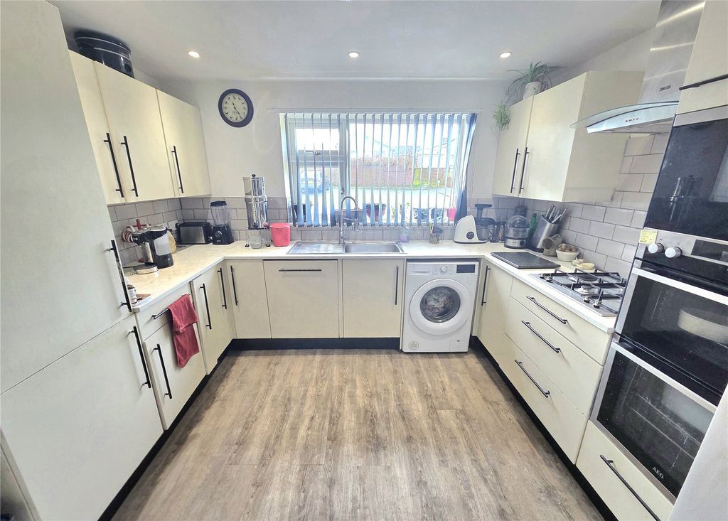 Property photo 2 of 24 Picture No. 2