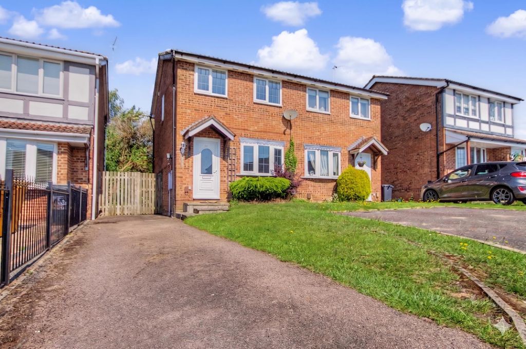 Property photo 1 of 11