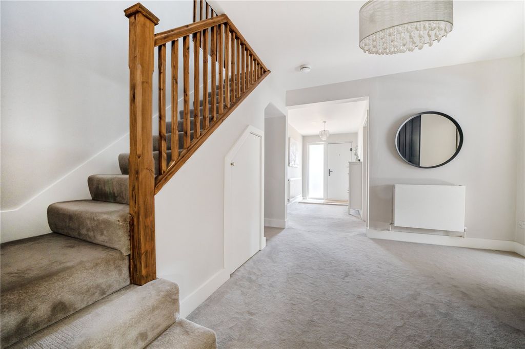 Property photo 2 of 22 Picture No. 46