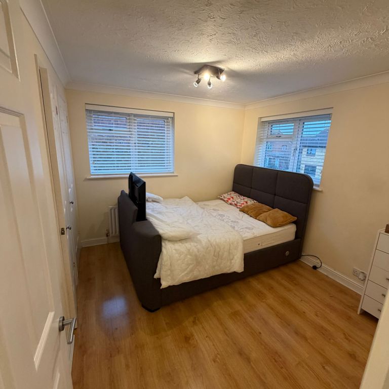 Property photo 3 of 10 Gallery