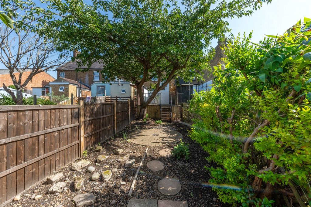 Property photo 2 of 18 Picture No. 19