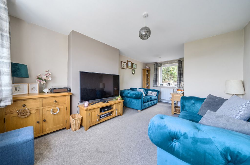 Property photo 3 of 20 1447450-11-69E775...