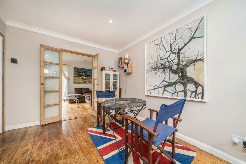 Property photo 3 of 7