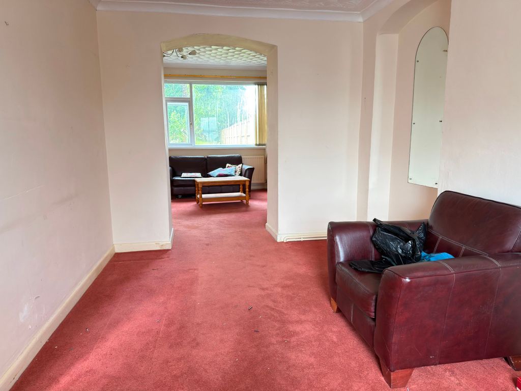 Property photo 2 of 23