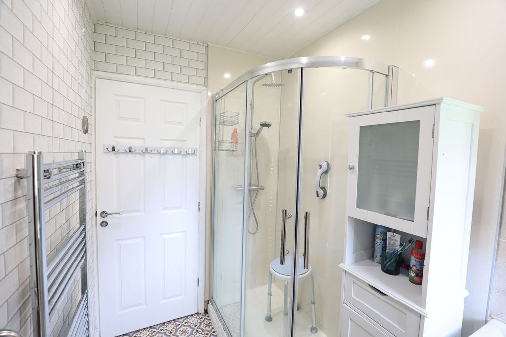 Property photo 3 of 10 Shower Room