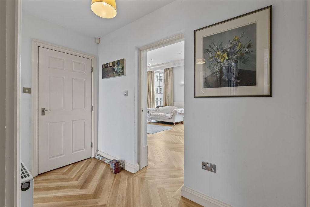 Additional image 11 of 2 bed flat for saleKenilworth Road, Leamington Spa CV32