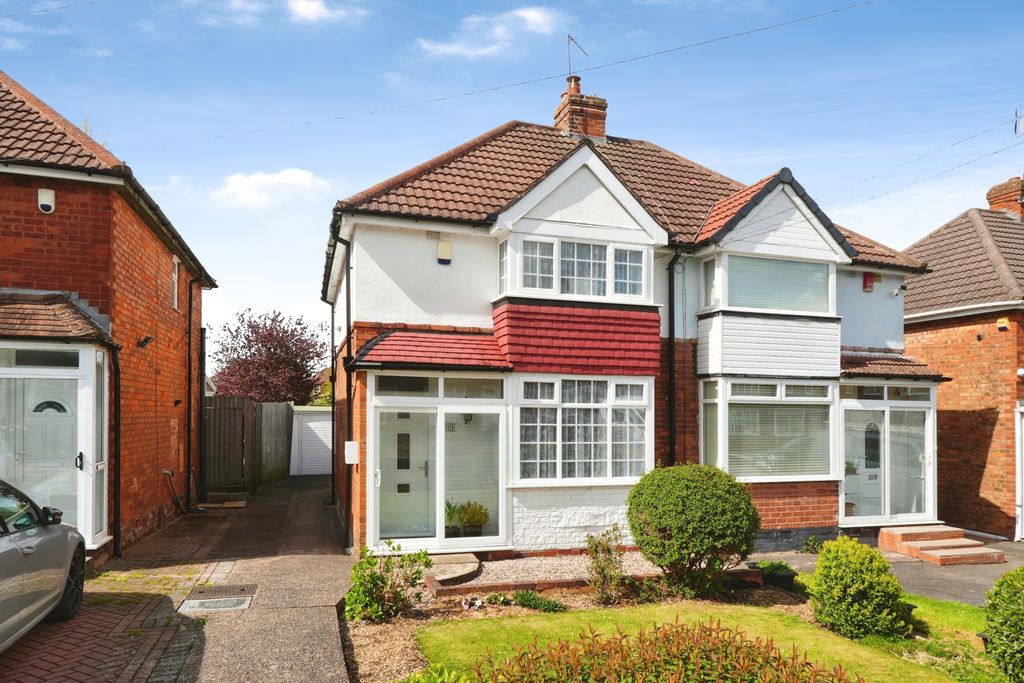 Property photo 1 of 21 Front