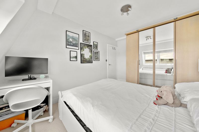 Property photo 2 of 14 Photo 5