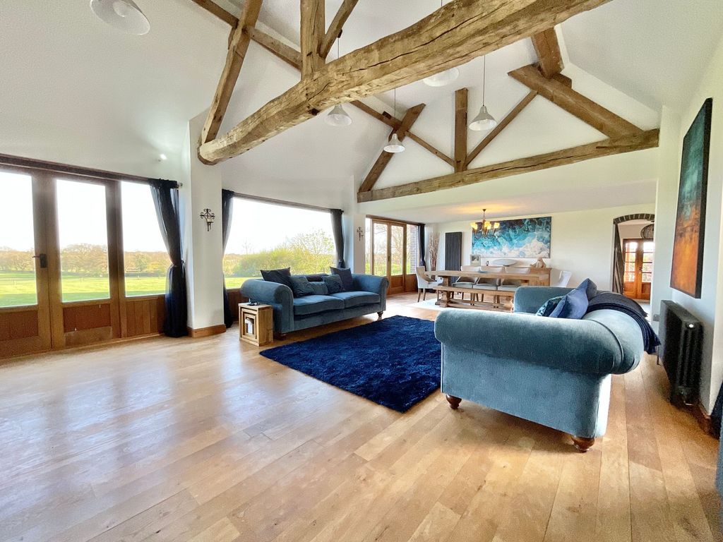 Property photo 2 of 37