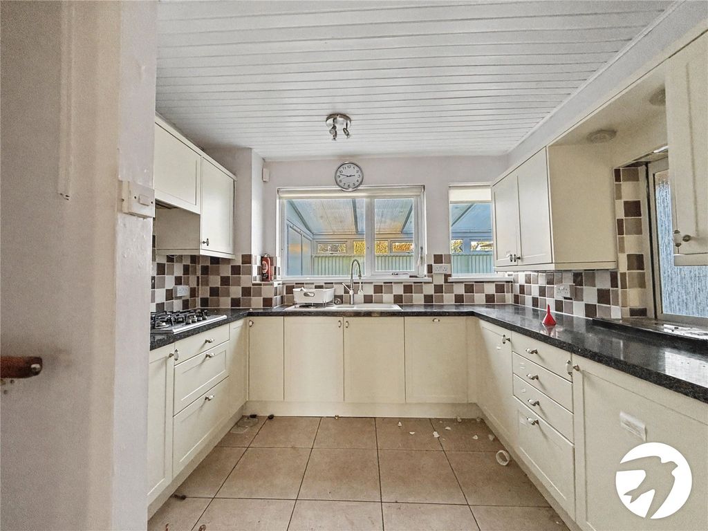 Property photo 2 of 15 Picture No. 10