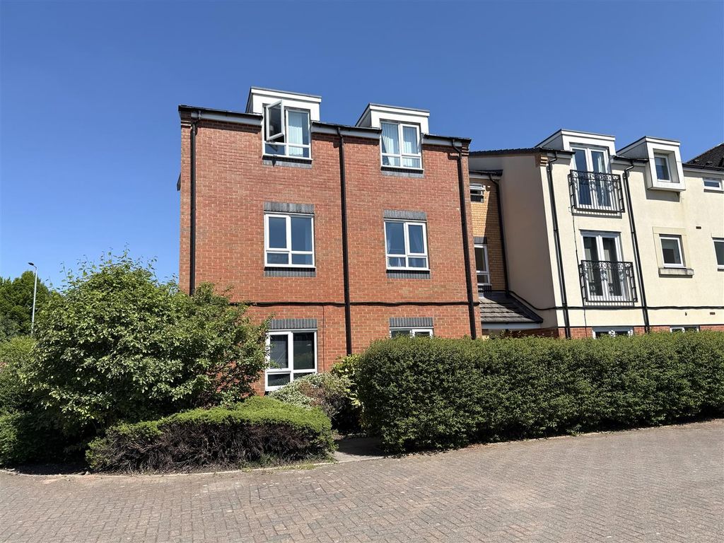 Property photo 1 of 12 4 Howell Mews.Jpeg