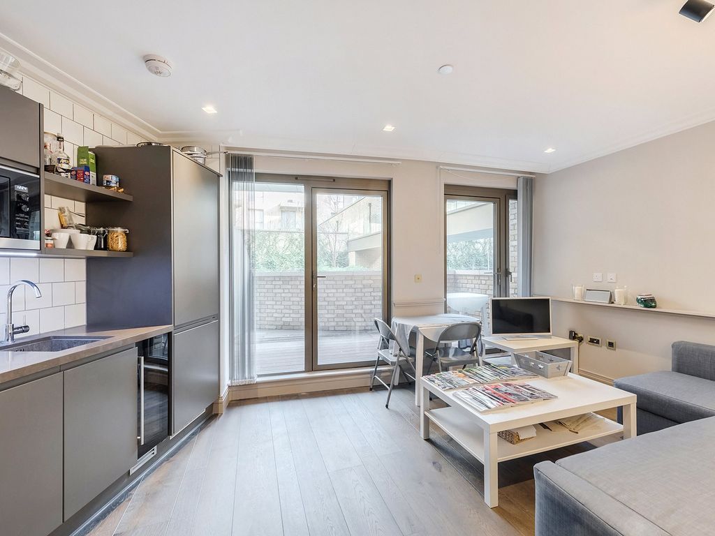 Property photo 2 of 11 Queen's Wharf