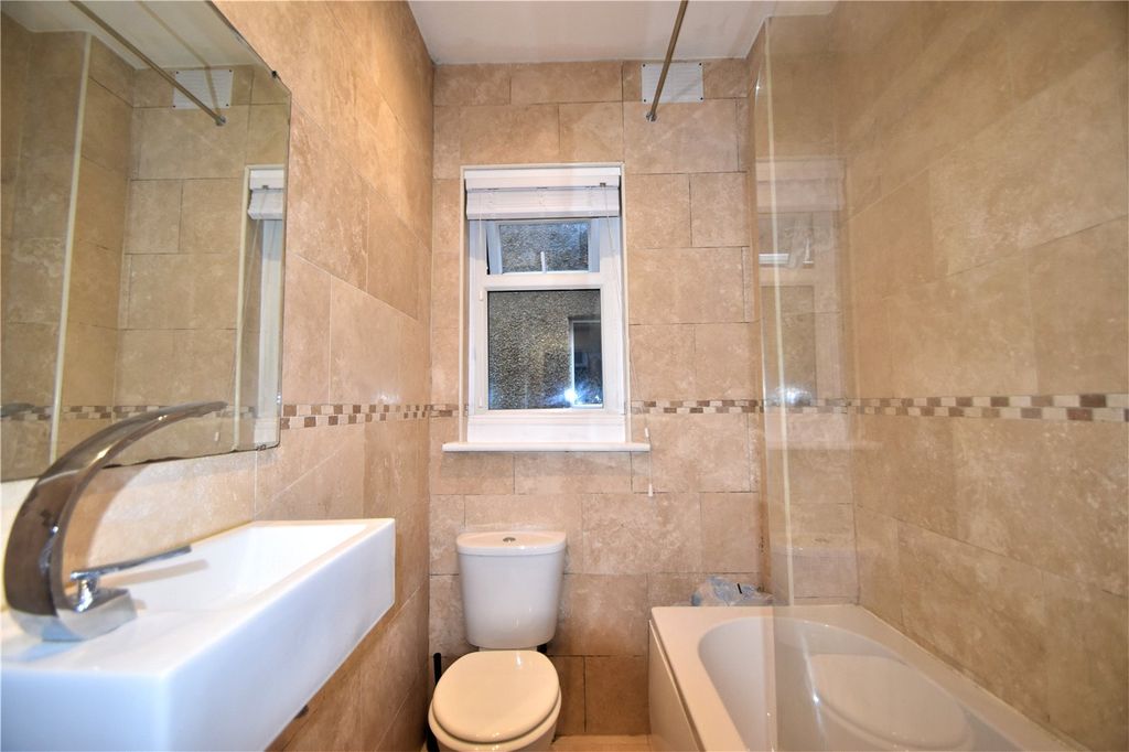 Property photo 3 of 7 Picture No. 01