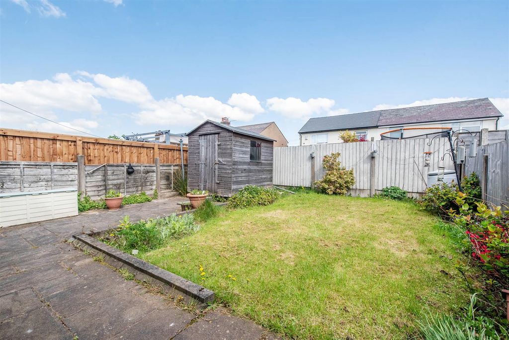 Property photo 2 of 20 Garden