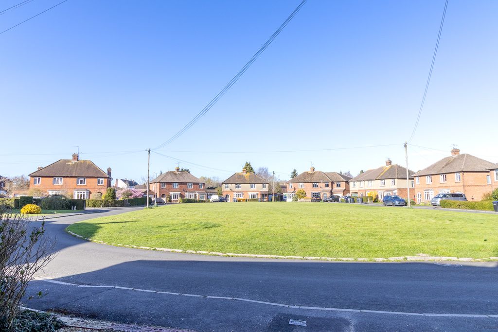 Property photo 2 of 25 Img_2511