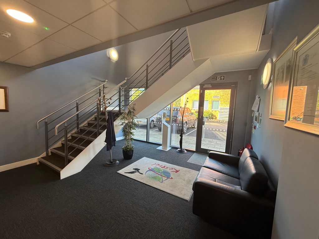 Property photo 2 of 11