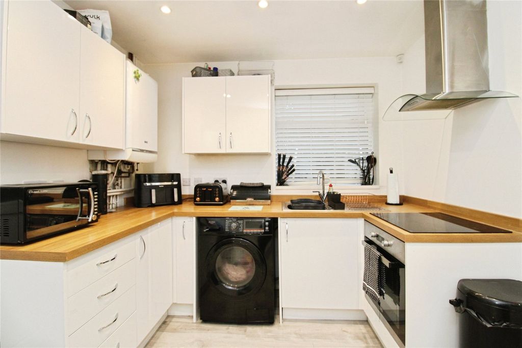 Property photo 3 of 10 Picture No. 07