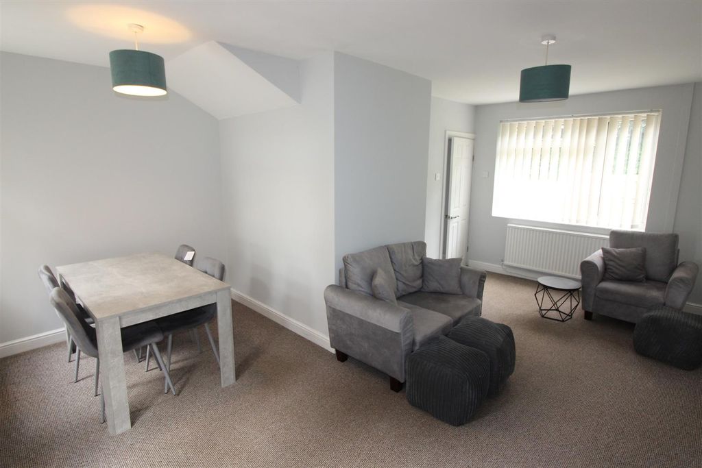 Property photo 2 of 11 Img_5594.Jpg