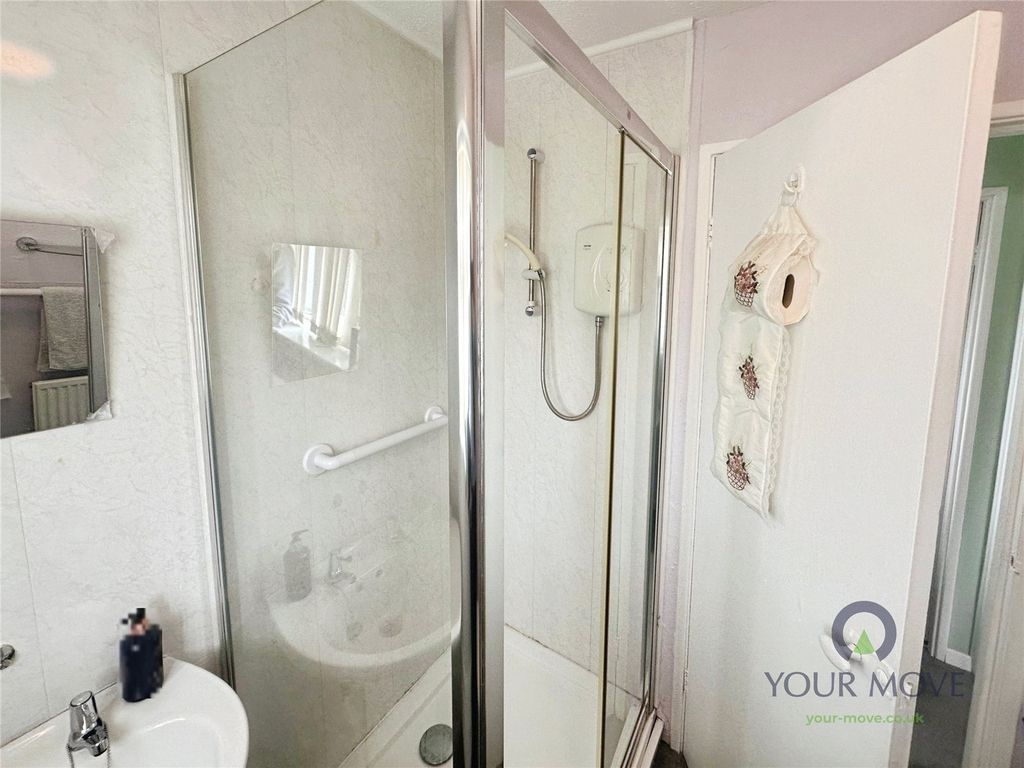 Property photo 3 of 9 Shower Rrom