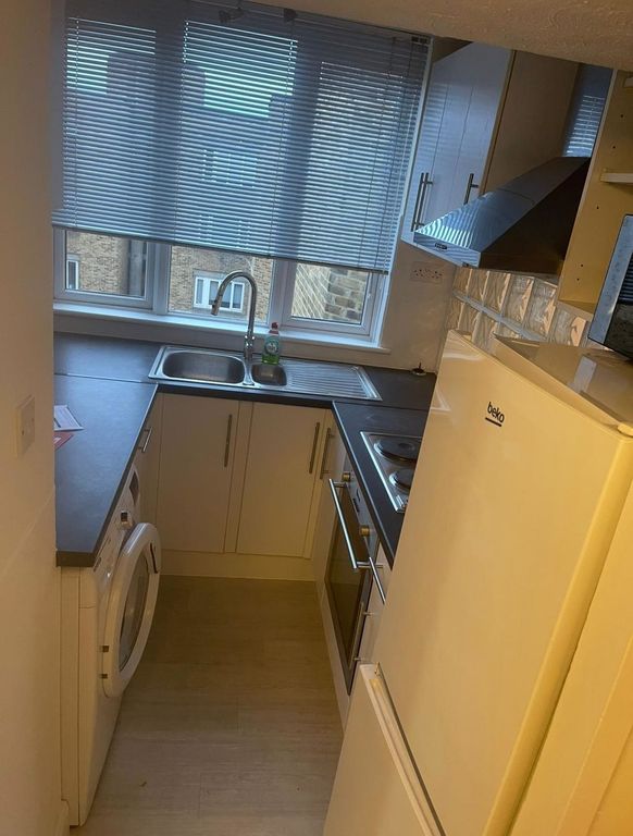 Property photo 2 of 7 Photo 5