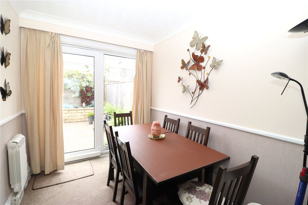 Property photo 3 of 10 Picture No. 04