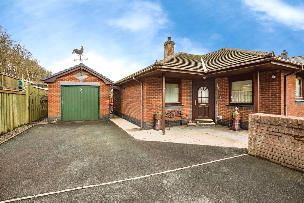 Property photo 2 of 23 Picture No. 04