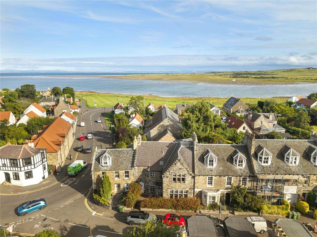 Property photo 1 of 35 Hall House, Aberlady