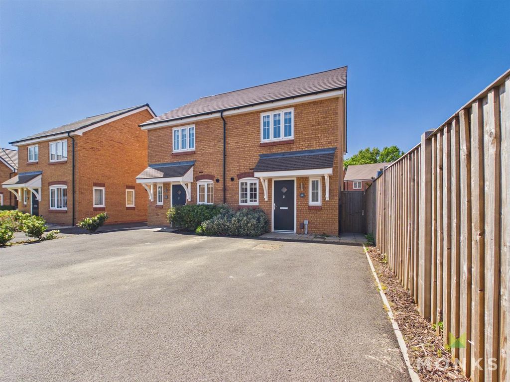 Property photo 1 of 14 Cam01520G0-Pr0386-Still008.Jpg