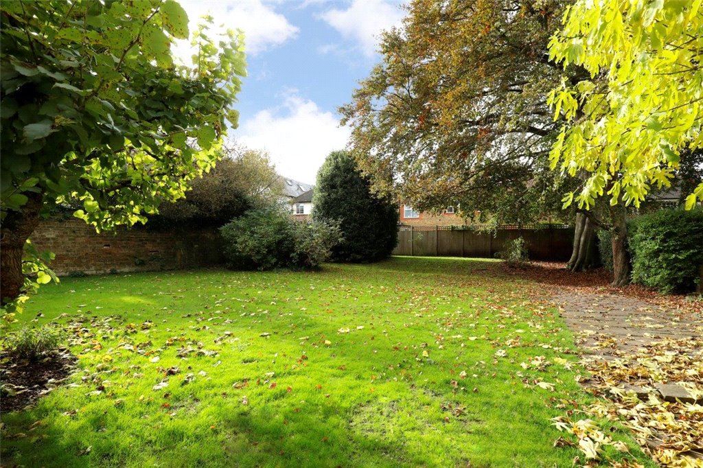 Property photo 2 of 4 Picture No. 14