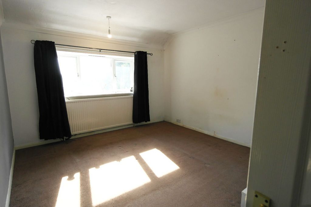 Property photo 3 of 20