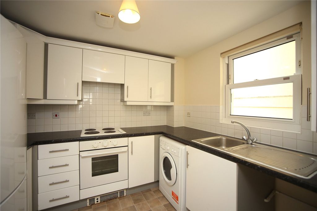 Property photo 3 of 9 Picture No. 09