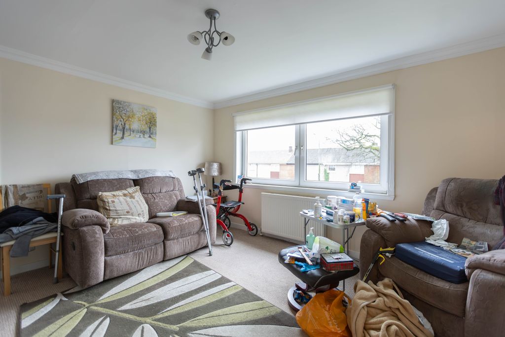 Property photo 2 of 20