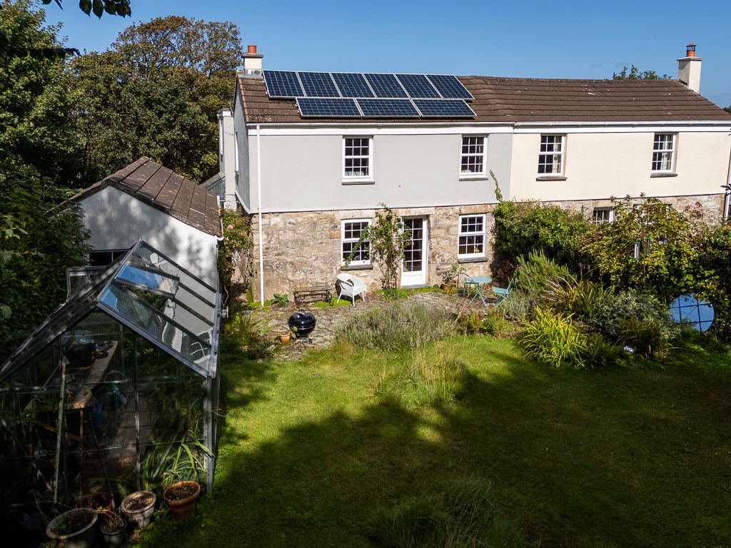Property photo 1 of 34