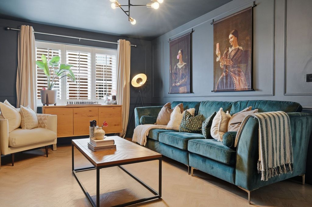 Property photo 2 of 26