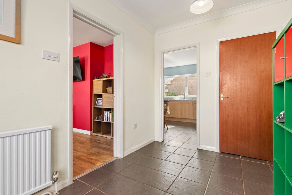 Property photo 3 of 19