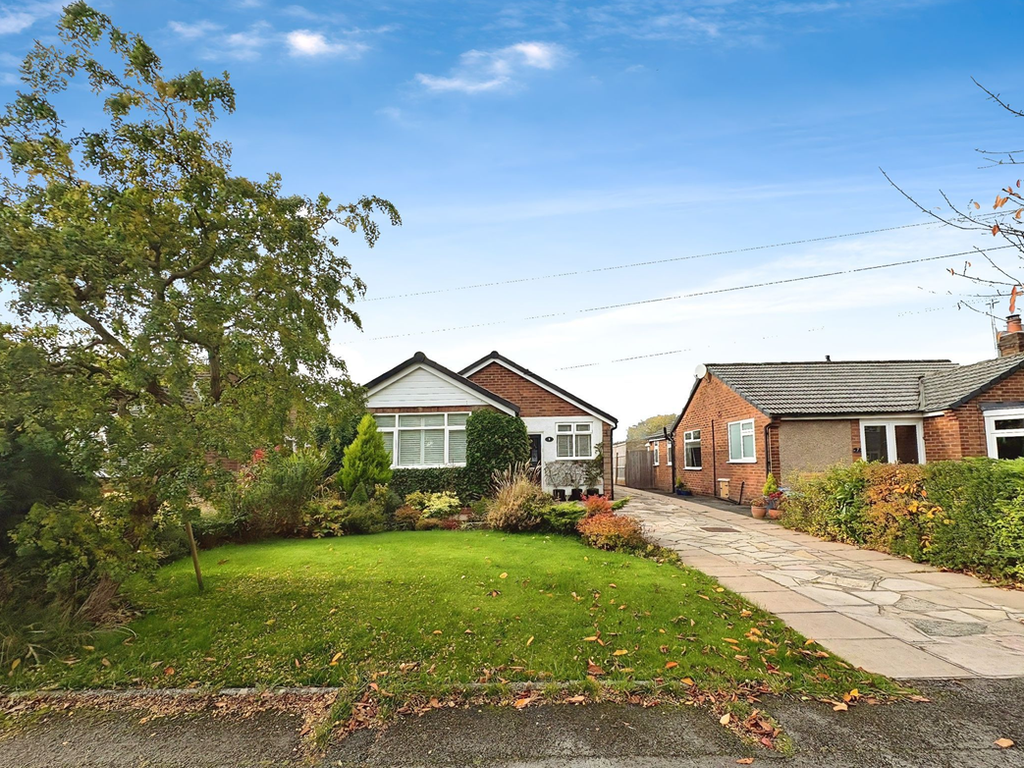 Property photo 1 of 17 Front (Exterior)