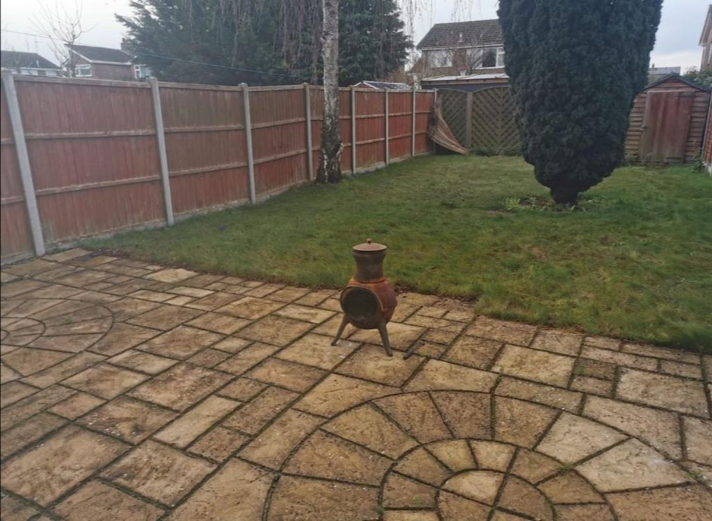 Property photo 2 of 6 Garden