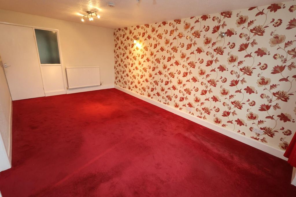 Property photo 3 of 10 6.Jpg