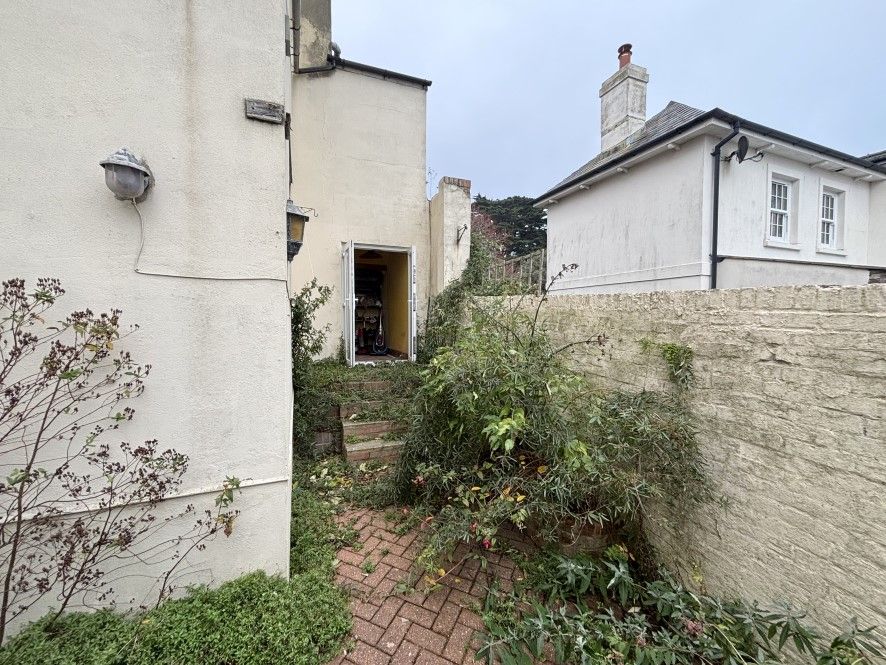 Property photo 2 of 4