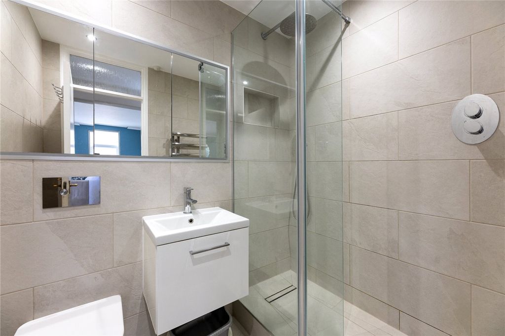 Property photo 3 of 6 Picture No. 04