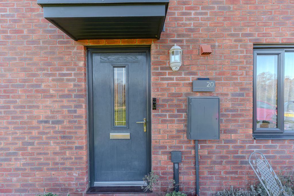 Property photo 2 of 24