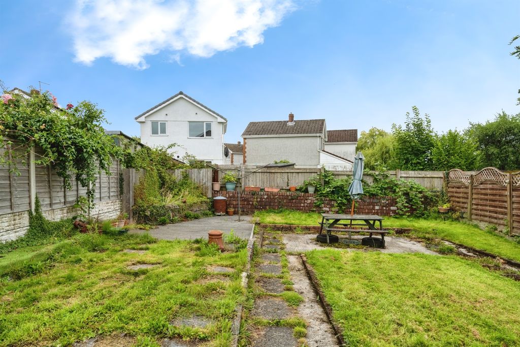 Property photo 2 of 15