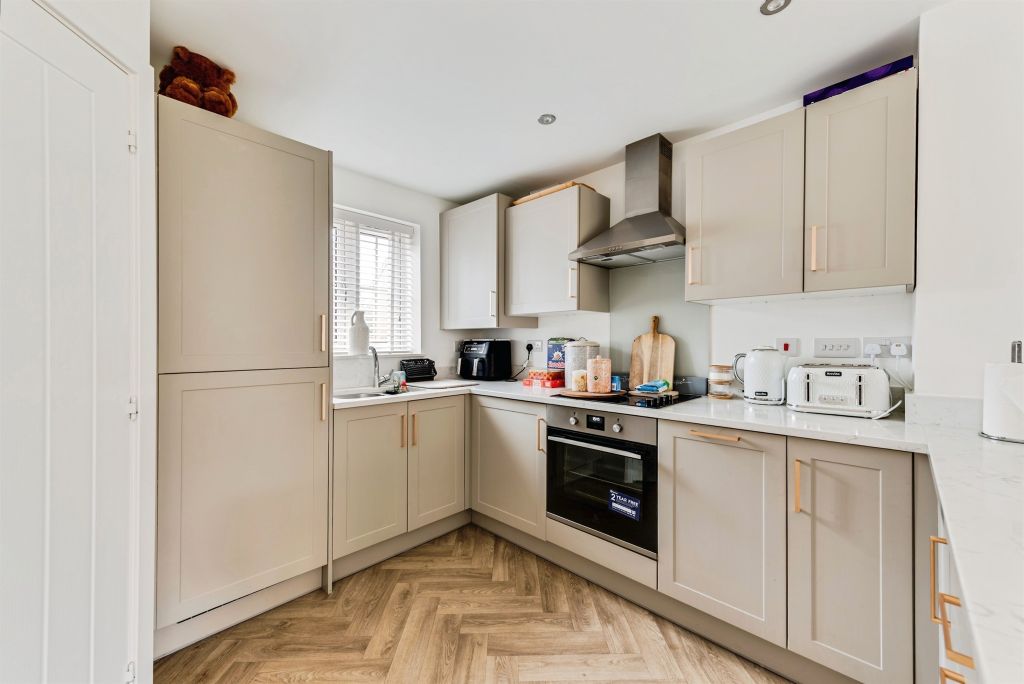 Property photo 2 of 9