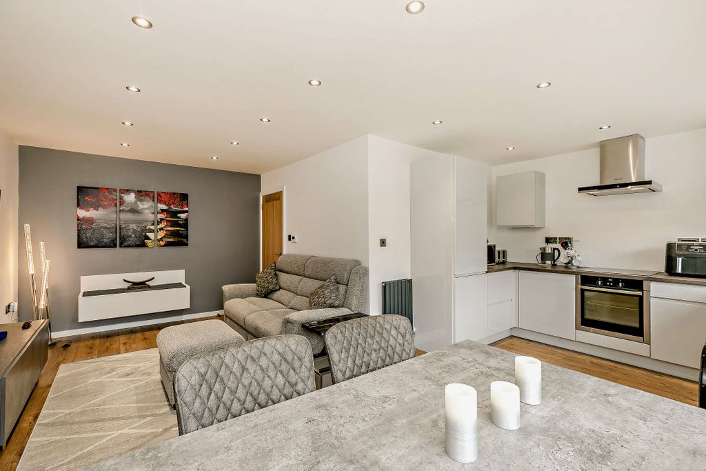 Property photo 3 of 13 Open Plan Design