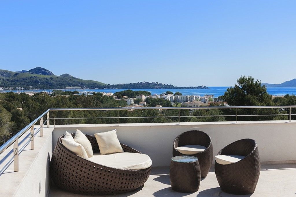 Property photo 3 of 20 Terrace