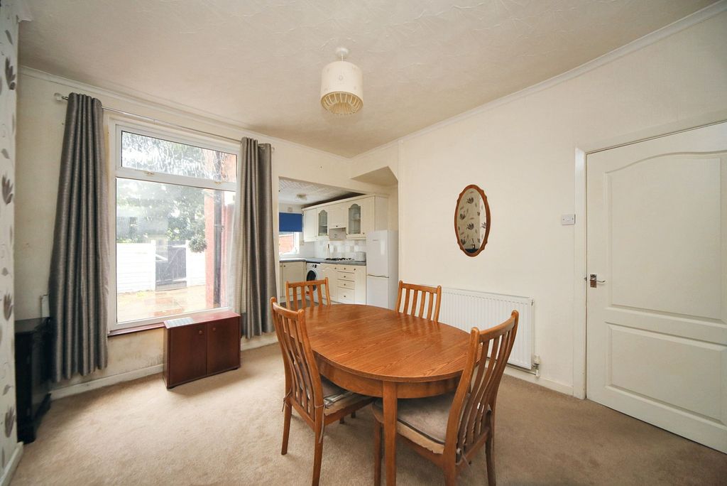 Property photo 3 of 22