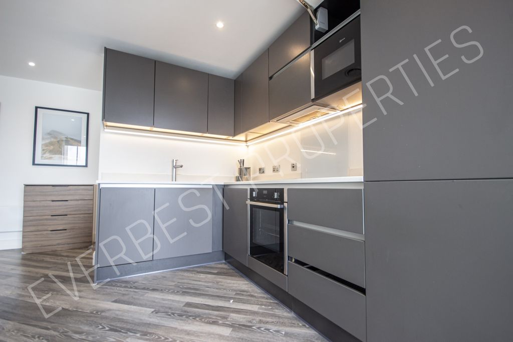 Property photo 2 of 9 2