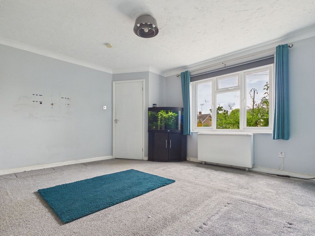 Property photo 3 of 17