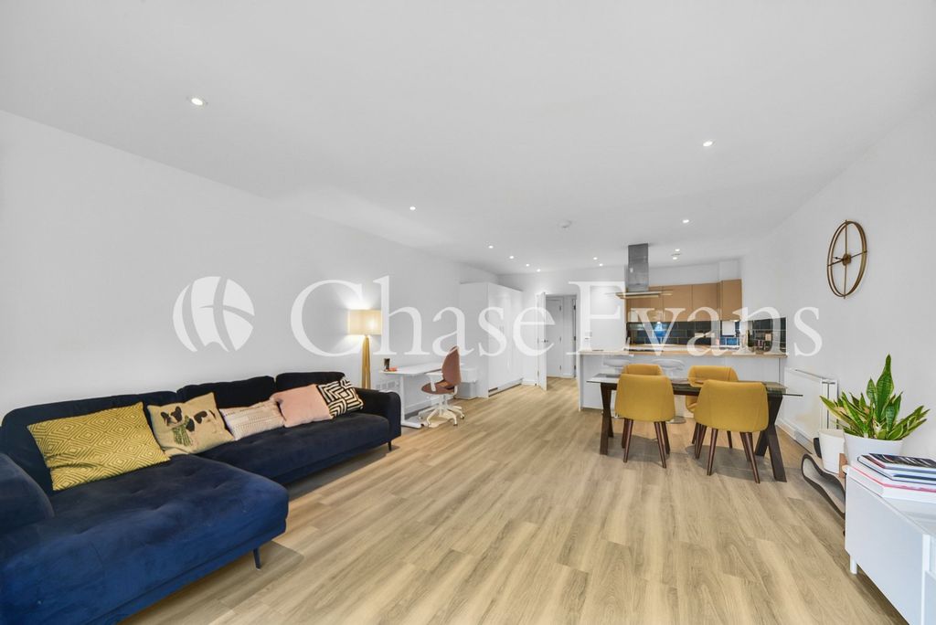 Property photo 1 of 23 Living Area